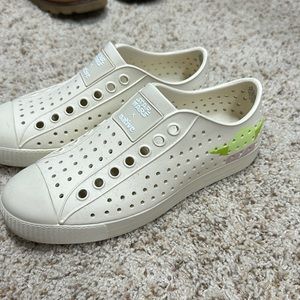 Native X starwars crocs